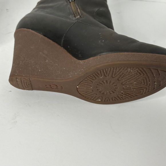 UGG Brown Meredith Wedge Leather Boots - Picture 4 of 5